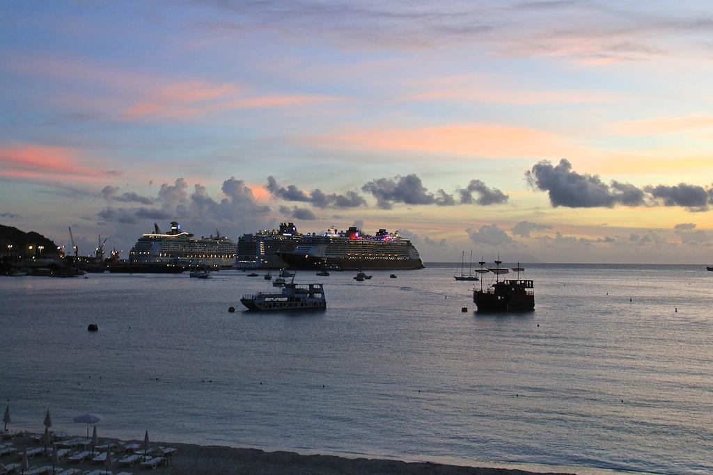 Horizon View Beach Hotel Philipsburg  Room photo